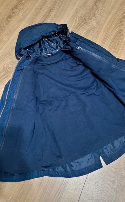 Geaca marime 116cm.