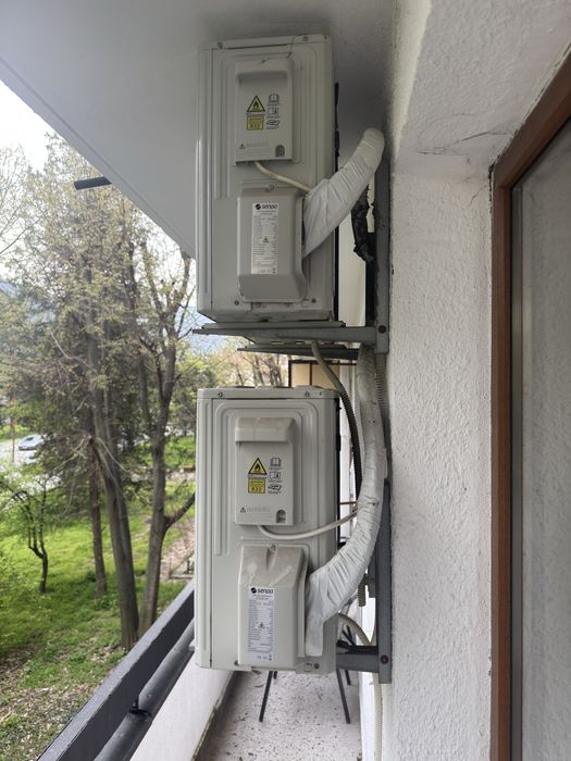 Климатици 2 броя 12 000btu