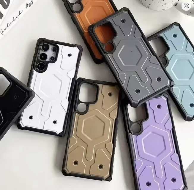 Vand husa UAG Pathfinder negru transparent pt samsung s23 ultra.