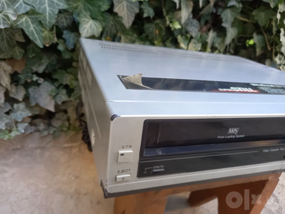 Прадаётся видеомангитафон Натционал Nv 250 рабочим состаяния.