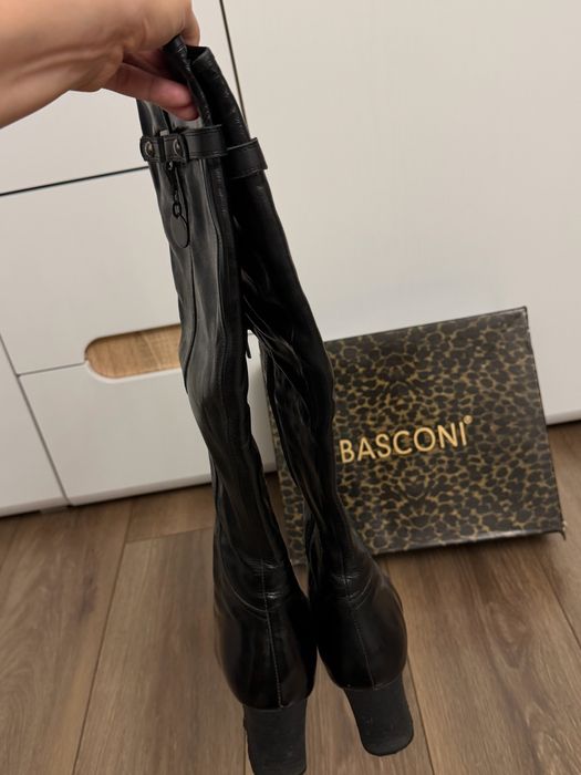 Продам зимние сапоги