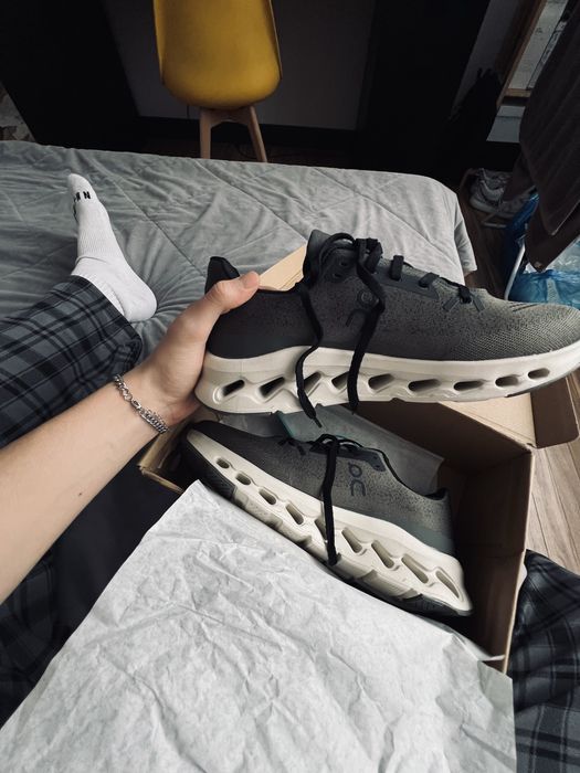 кроссовки Cloudtilt