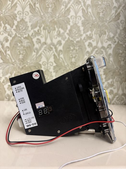 Монетоприемник  монеты