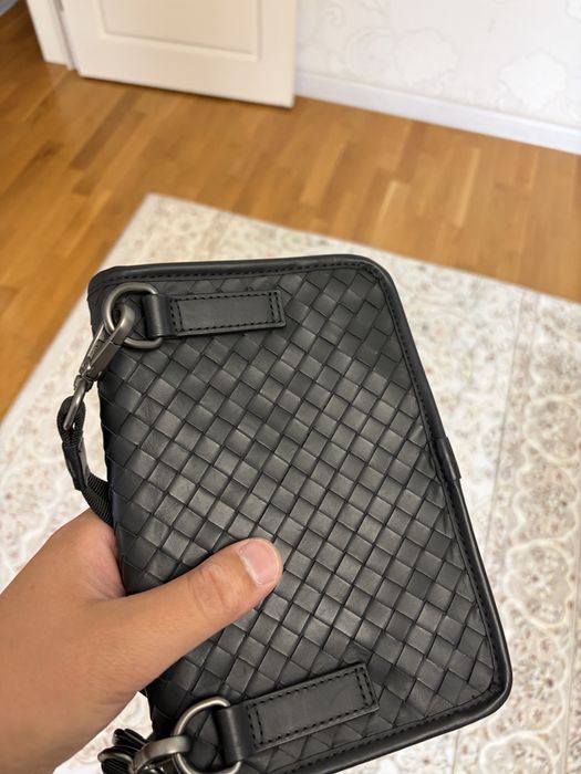Продам барсетку Bottega
