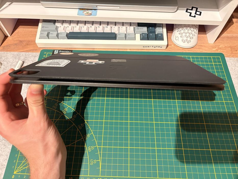 Apple Magic Keyboard iPad Pro 13” M4/M5 + Apple Pencil Pro