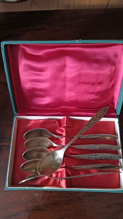 Посуда. Мельхиор. Набор чайных ложек.