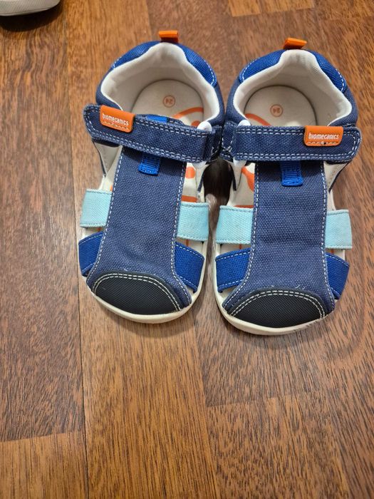Sandale Biomecanics 23