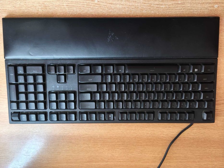 Vând laptop de gaming