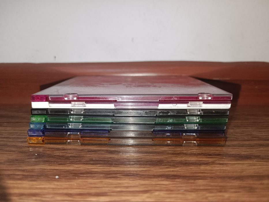 Футляры пачки коробки для дисков