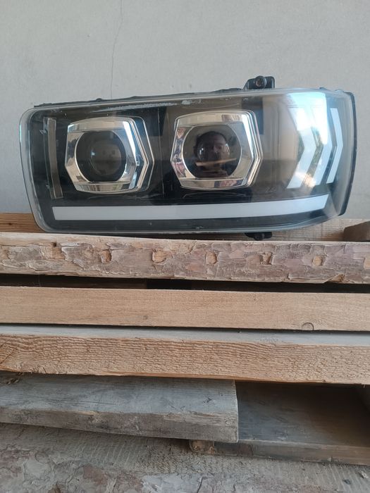 Фар на даф 105 бу