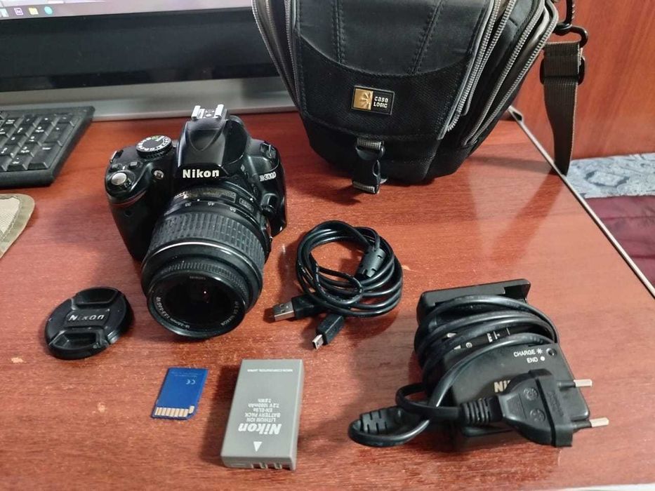 Фотоаппарат Nikon D3000