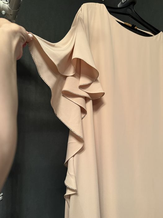 Продается новое платье