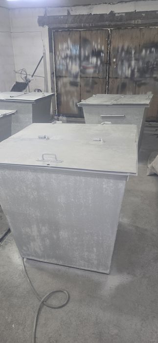 Продам мусорный бак