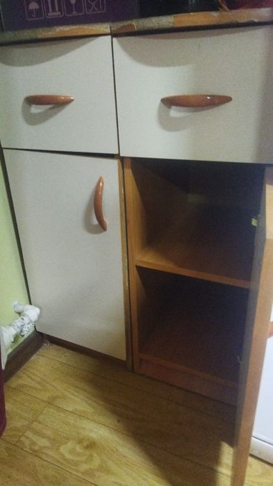 Мини шкафчик отдам даром