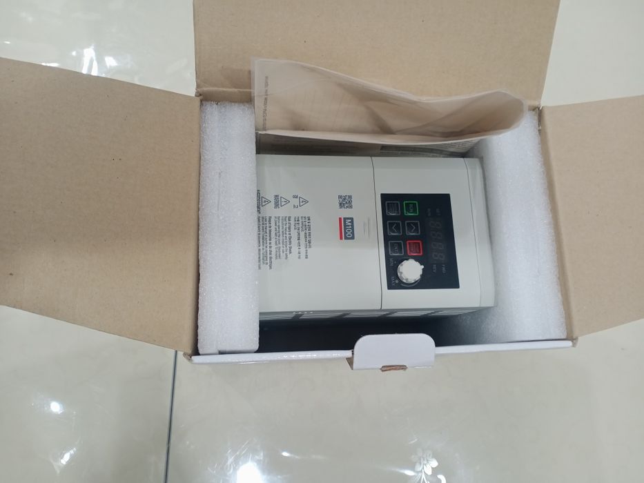 Преобразователь частоты 220V/3фазы