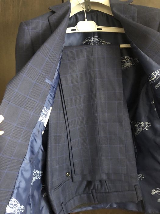 Costum Barbatesc Moss Bross