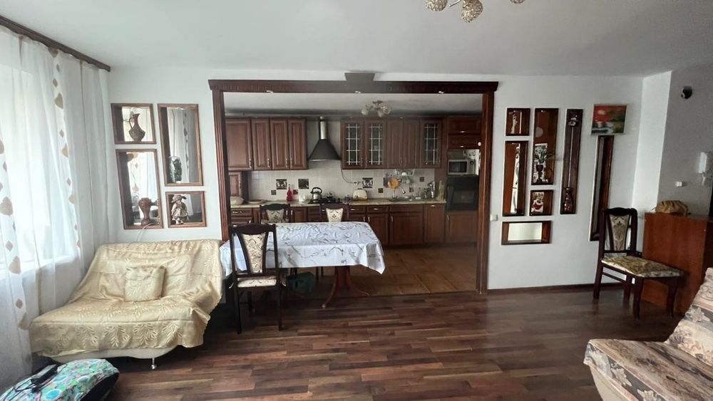 Продам 4комнатную квартиру
