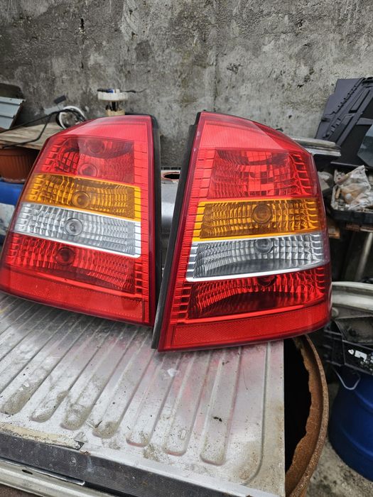 Lamapa spate opel astra g