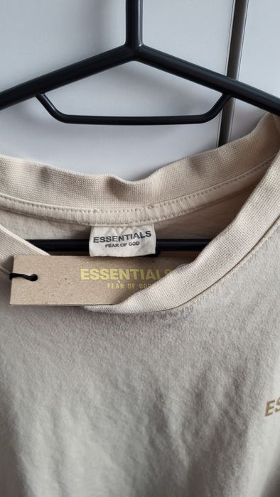 Tricou Essential nou