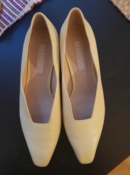 Balerini din piele Mango, galben deschis, numarul 37