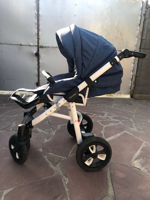 Продам коляску срочно