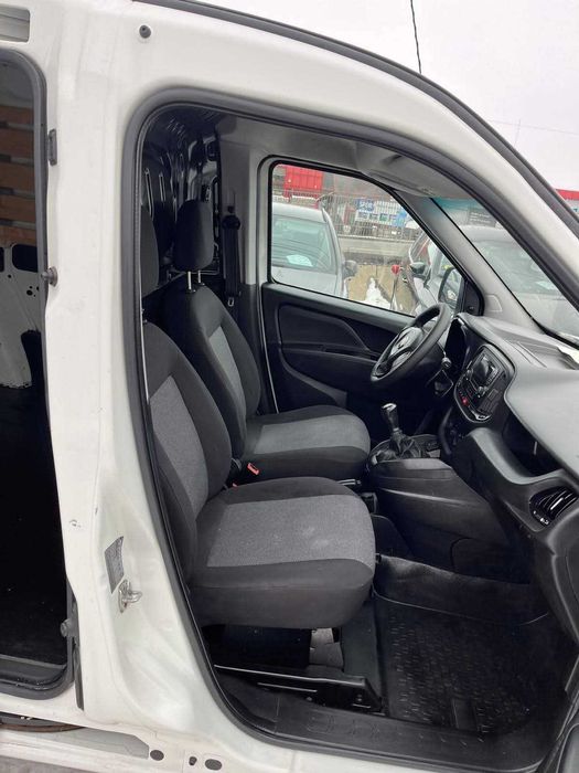 Vand fiat doblo cargo profesional 1.3 diesel  an 2016
