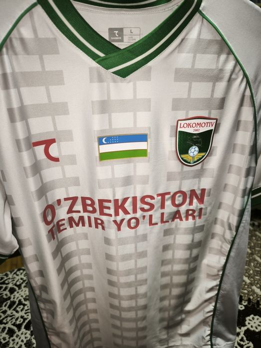 Футбольная форма Yõldoshev