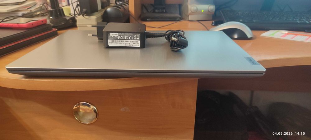 Ноутбук Lenova ideapad 3 15ADA05
