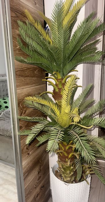 Planta artificiala ( palmier)