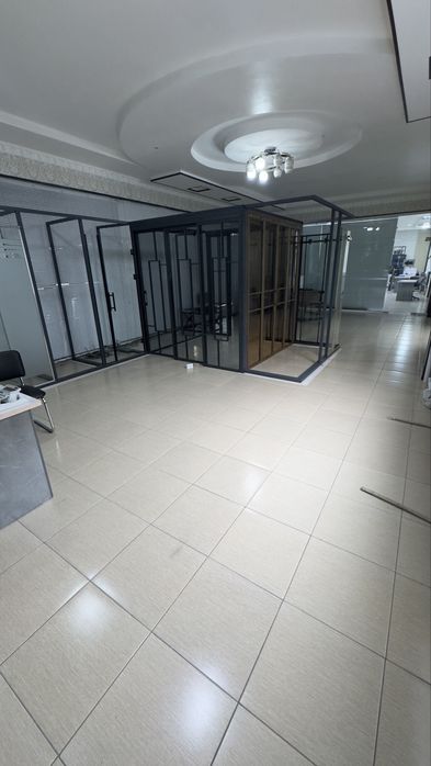 Ofis arendaga beriladi jomiy bozori yonida