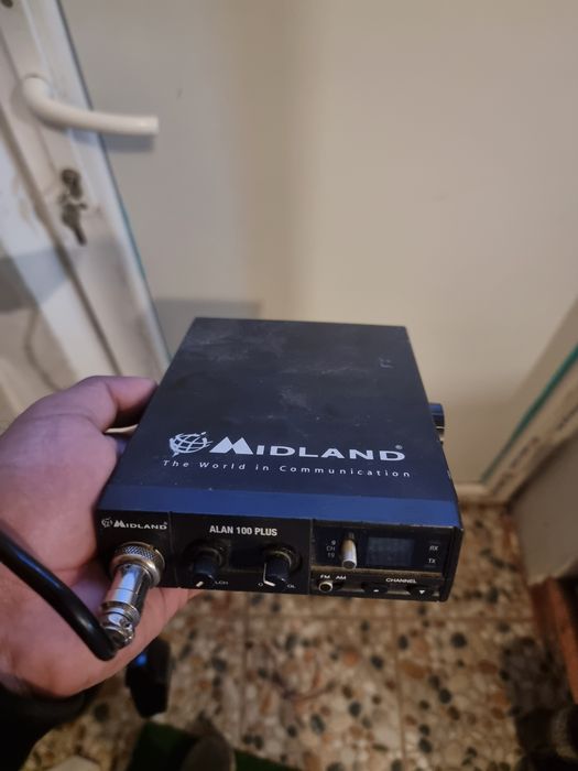 Vând statie cb radar midland