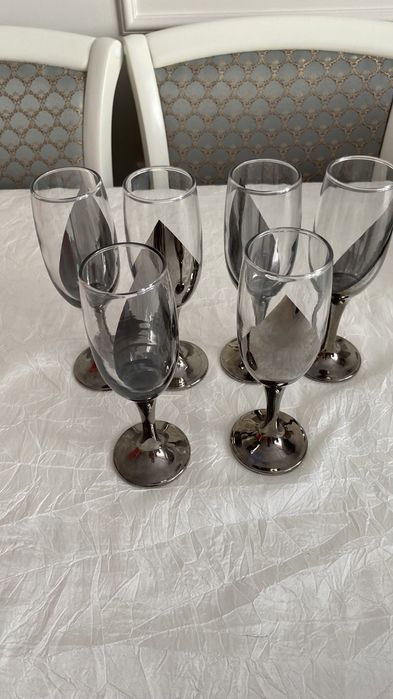 Продам набор фужер 6 шт