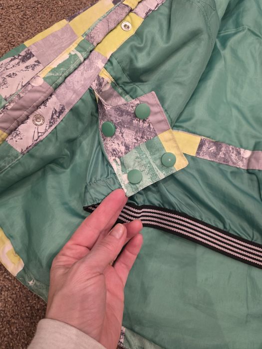 Geaca impermeabilă,  mărimea 122'128 cm