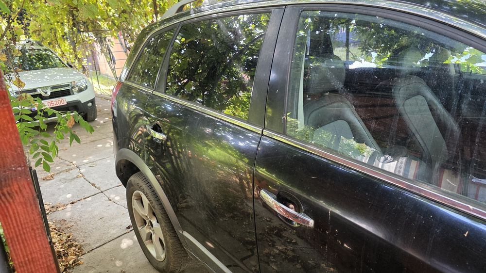 Vând Opel antara