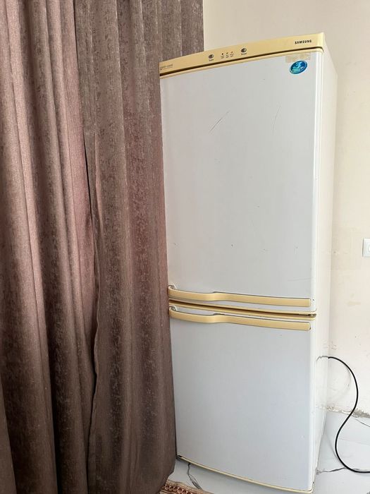 Холодильник самсунг