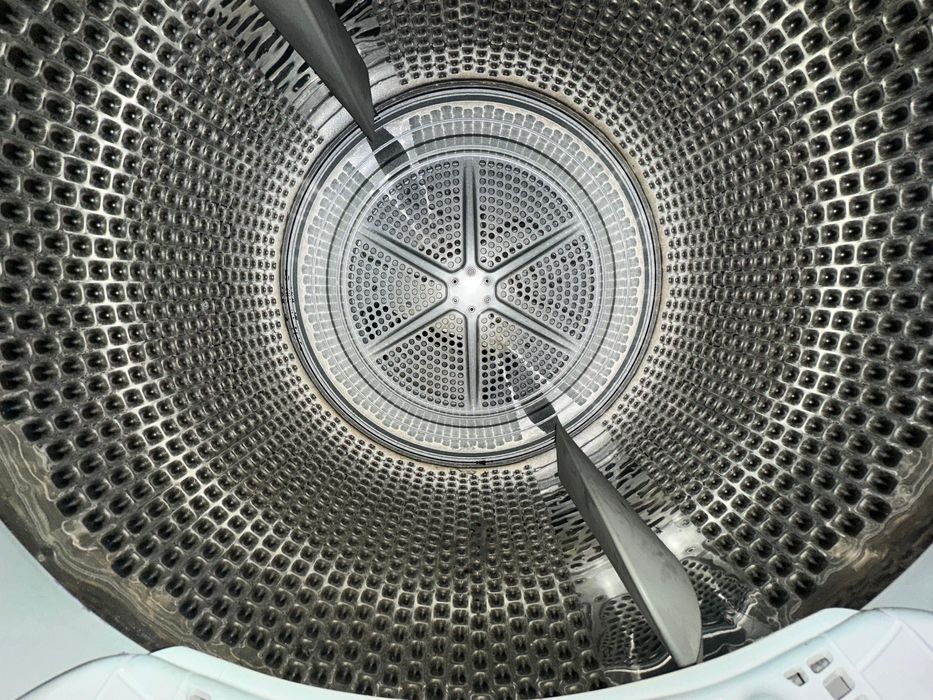 Uscator rufe Whirlpool AZB9785