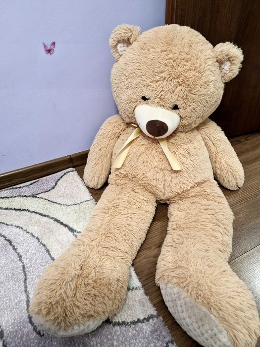 Плюшени играчки мече и котка