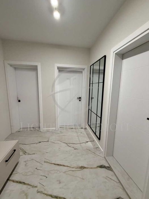 Продава се Двустаен апартамент в Пловдив, Остромила - 85 кв.м за 921 €/кв.м - Снимка #9