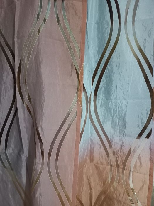 Шторы  и тюль разные