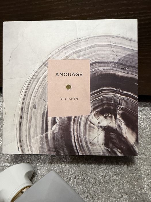 Парфюм Amouage Decision