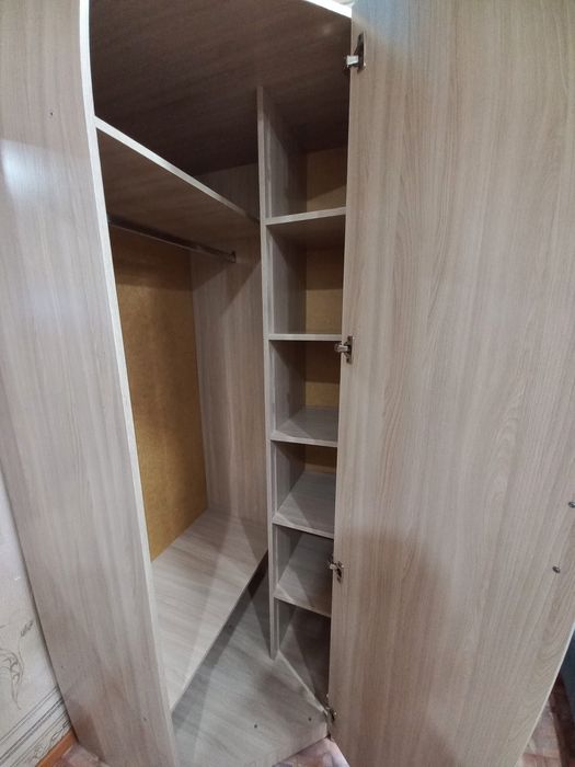 Срочно продам гарнитур