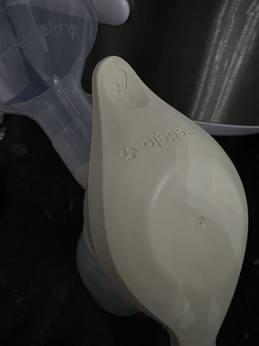 Молокоотсос фирмы Medela