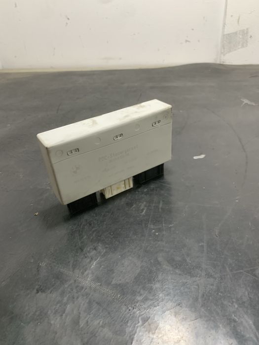 Modul senzori parcare PDC BMW Seria 5 E60 E61 | 6922785