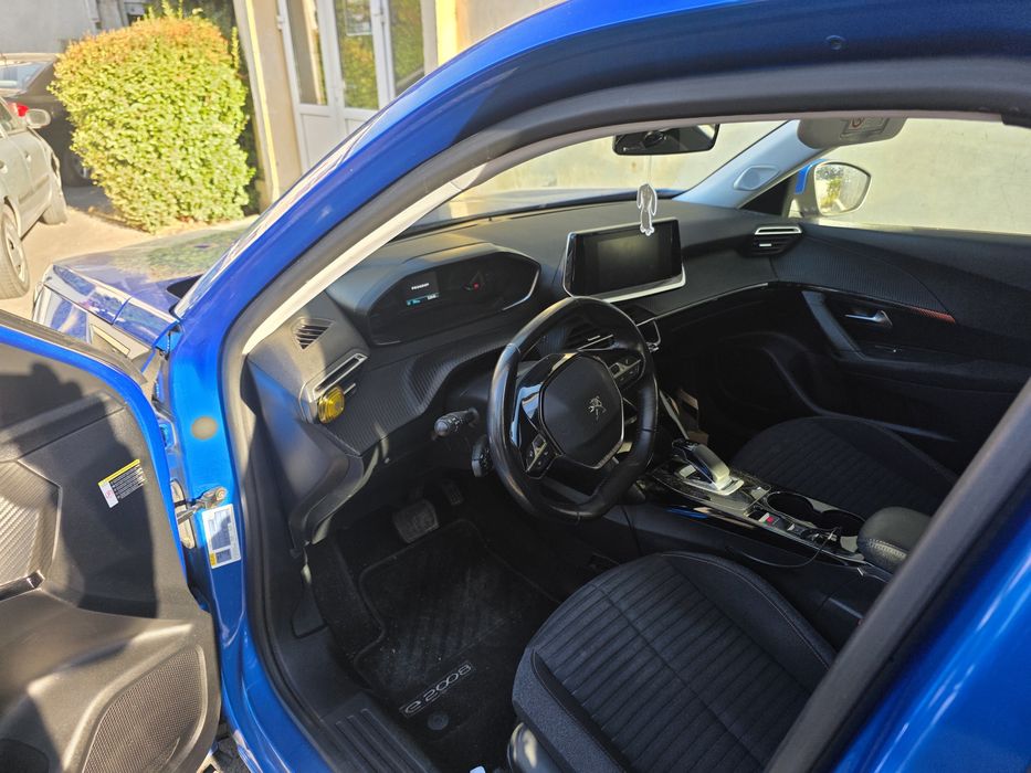 Peugeot 2008 electric