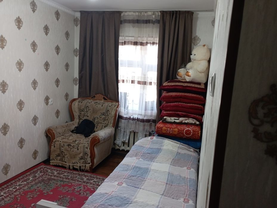 Продаем свою 4х комнатную квартиру..