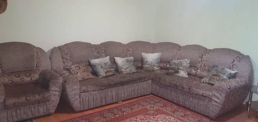 Продам угловой диван