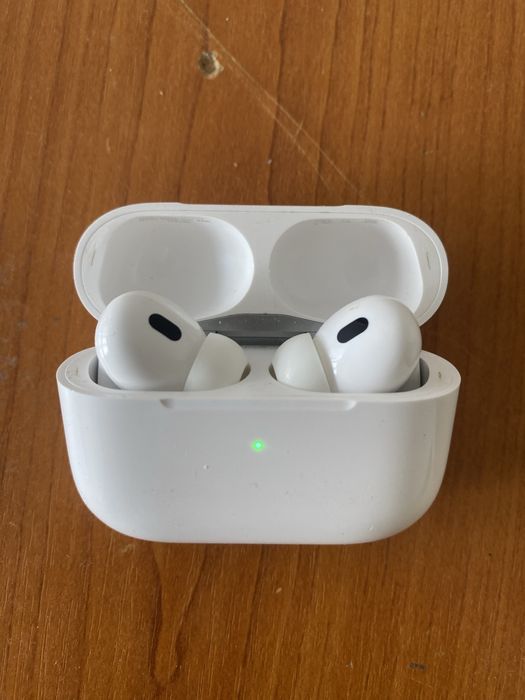 Se vinde Căști Airpods Pro 2