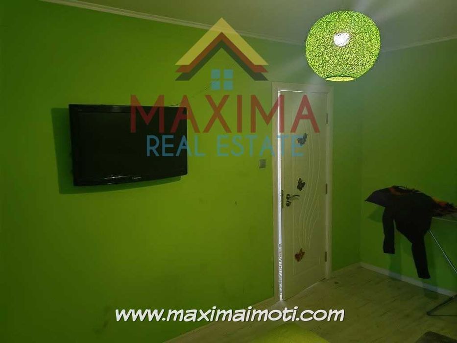 Продава се Тристаен апартамент в Пловдив, Христо Смирненски - 100 кв.м за 1320 €/кв.м - Снимка #2