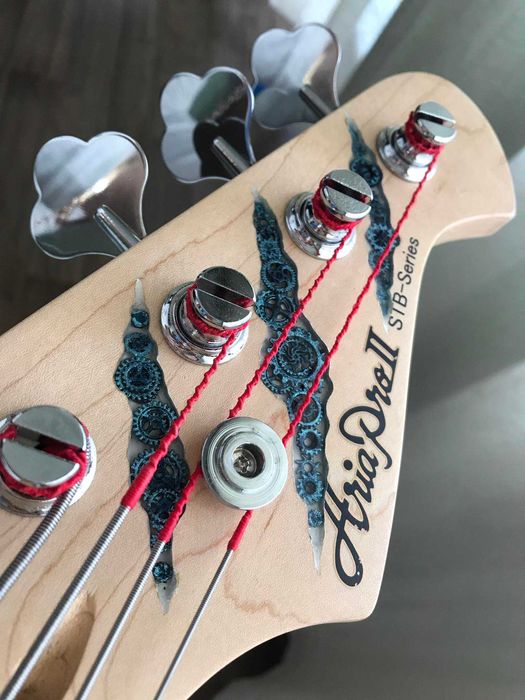 Бас китара /custom/