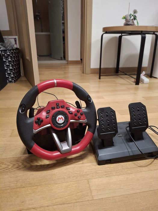 Vând urgent volan Nintendo Switch Mario Kart,Hori!